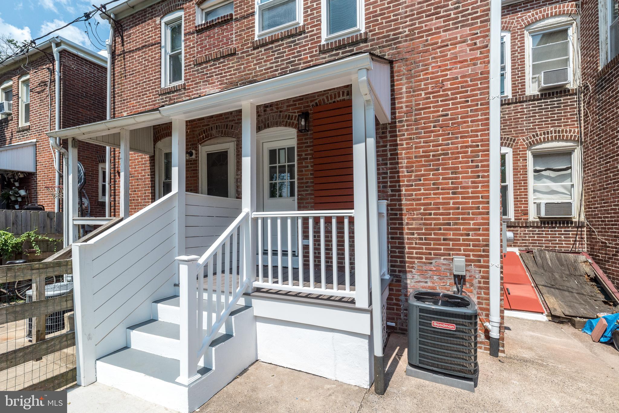 LANSDALE - Residential