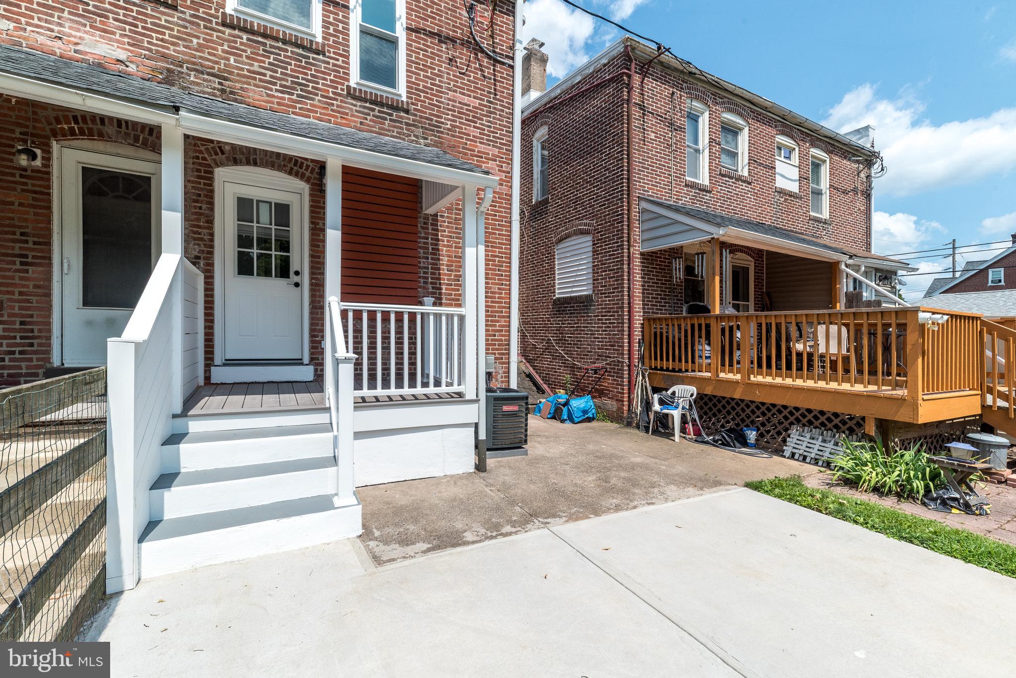 LANSDALE - Residential