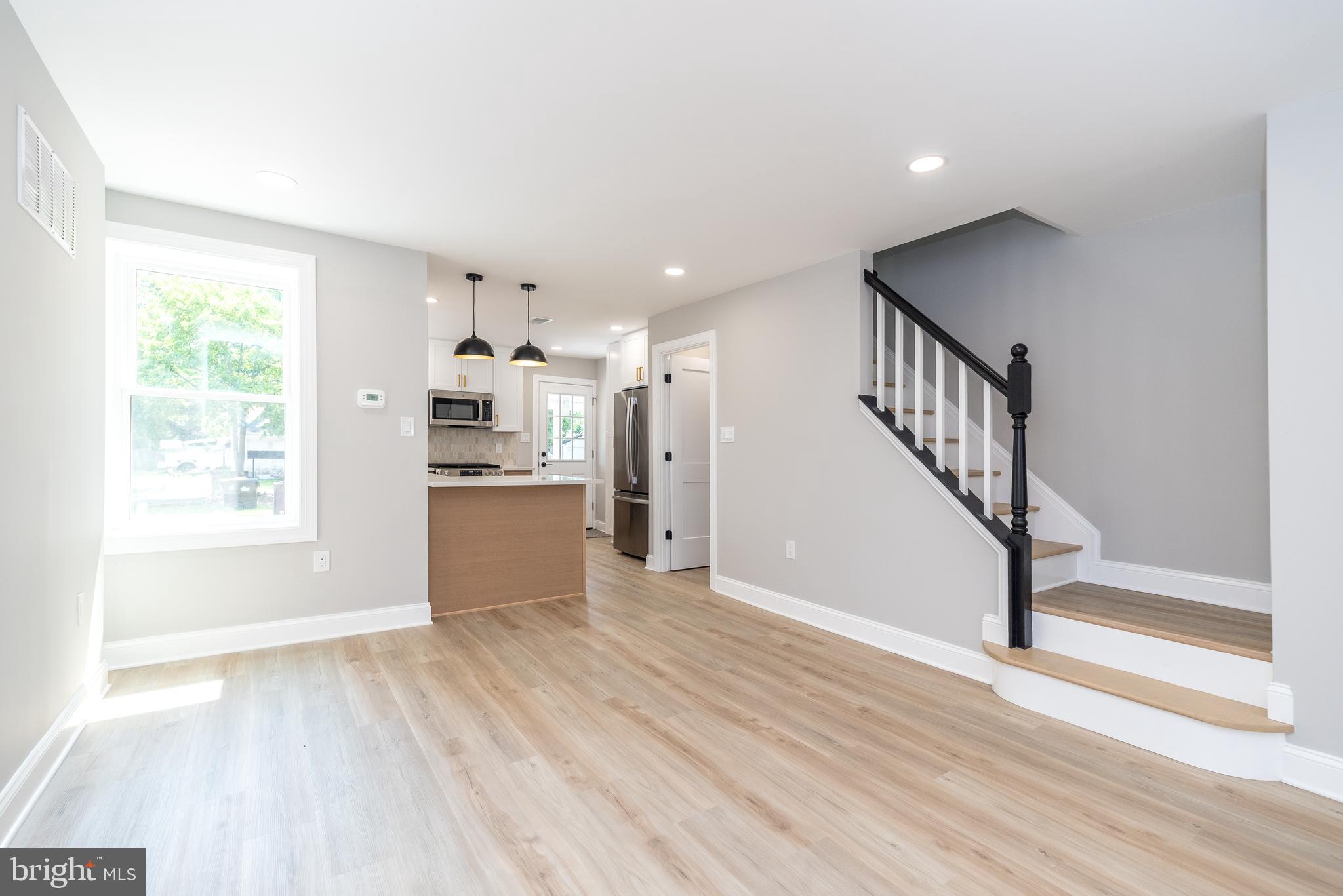 LANSDALE - Residential