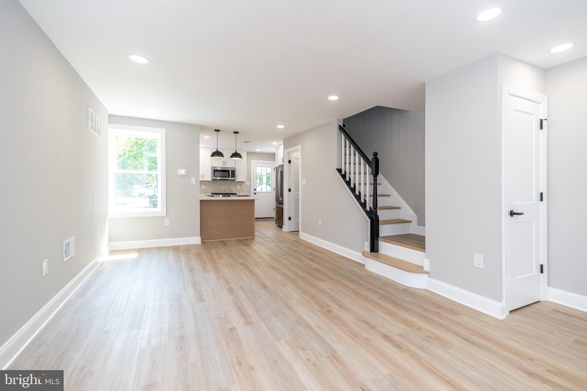 LANSDALE - Residential