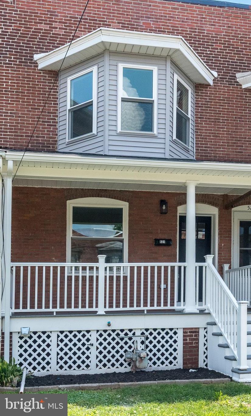 LANSDALE - Residential
