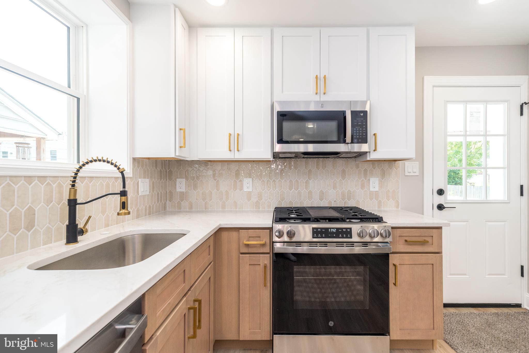 LANSDALE - Residential