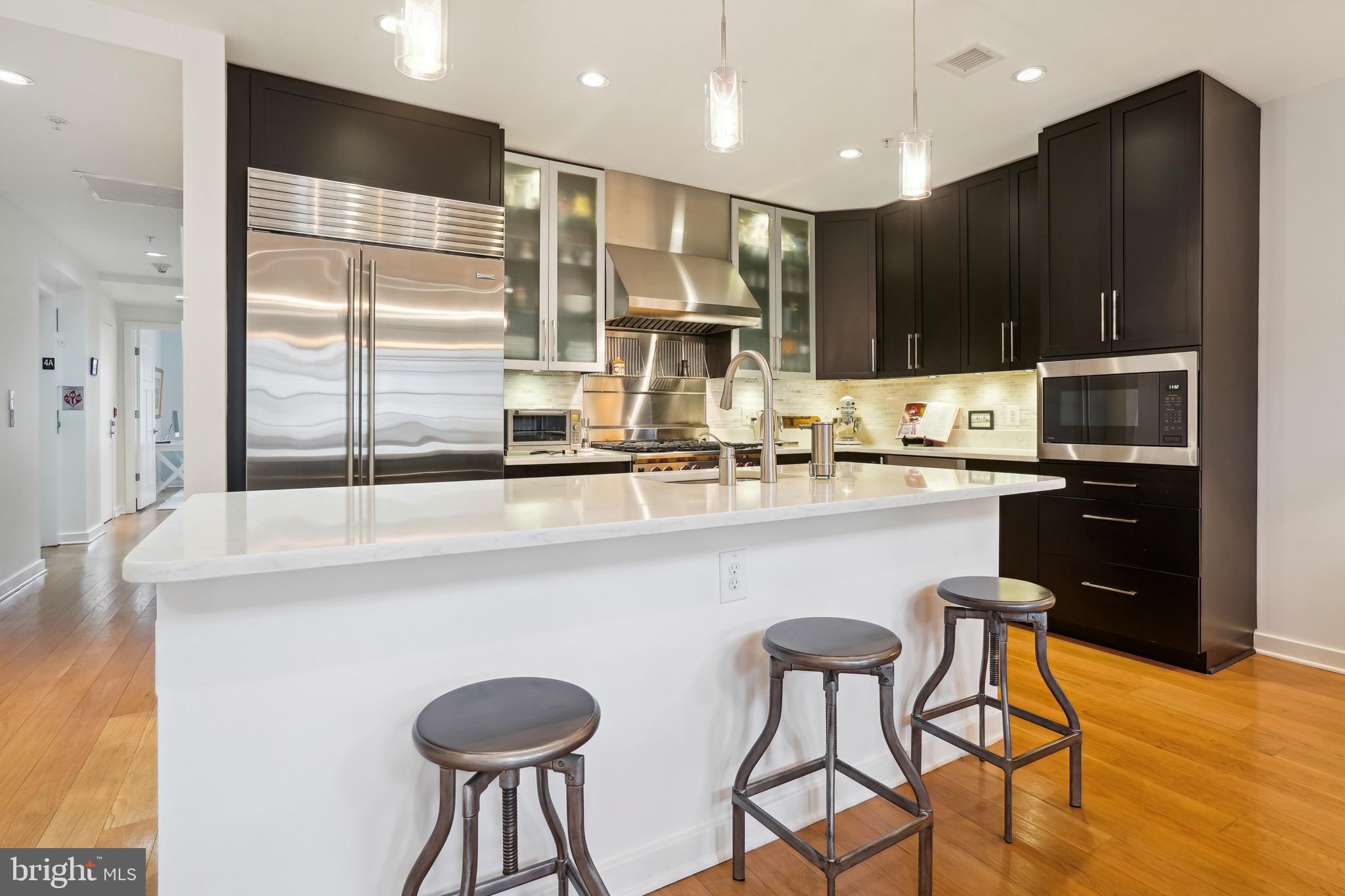 GASLIGHT SQUARE - Residential
