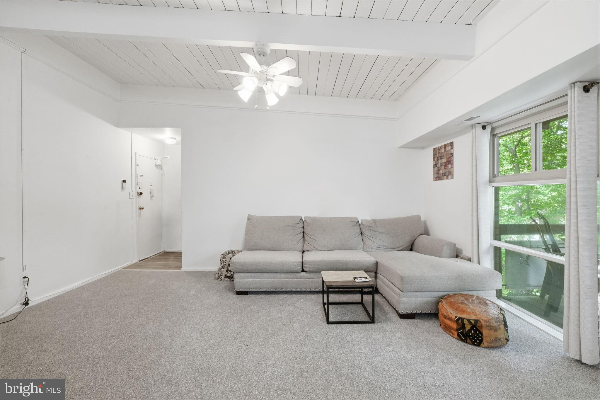 HERITAGE WOODS - Residential