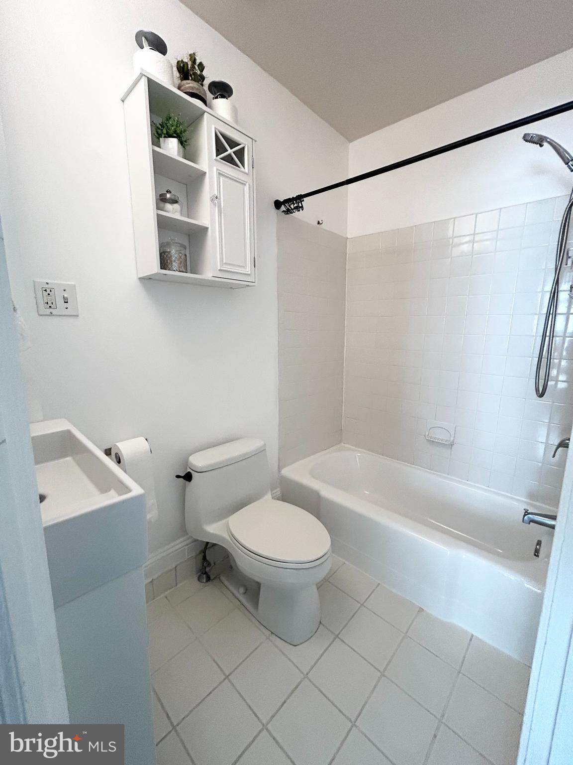 WASHINGTON SQ WEST - Residential