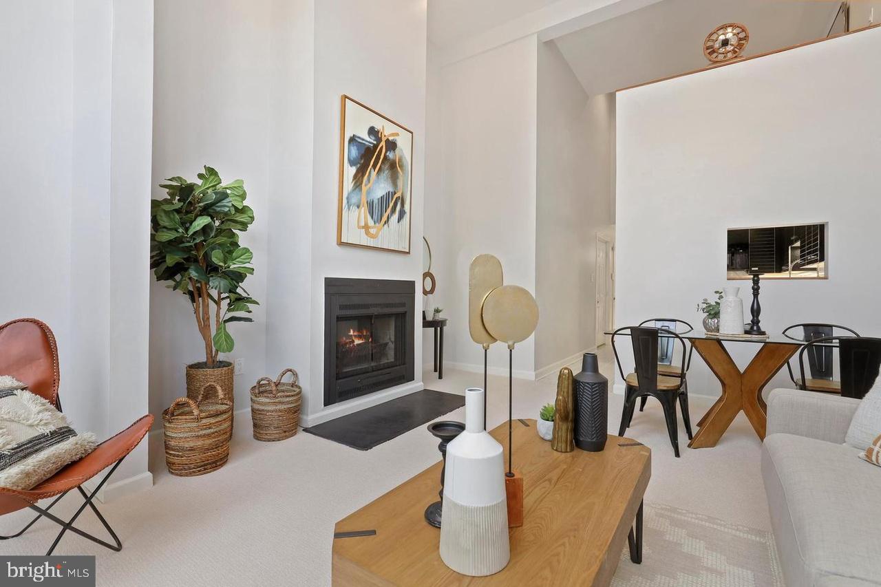 FOGGY BOTTOM - Residential