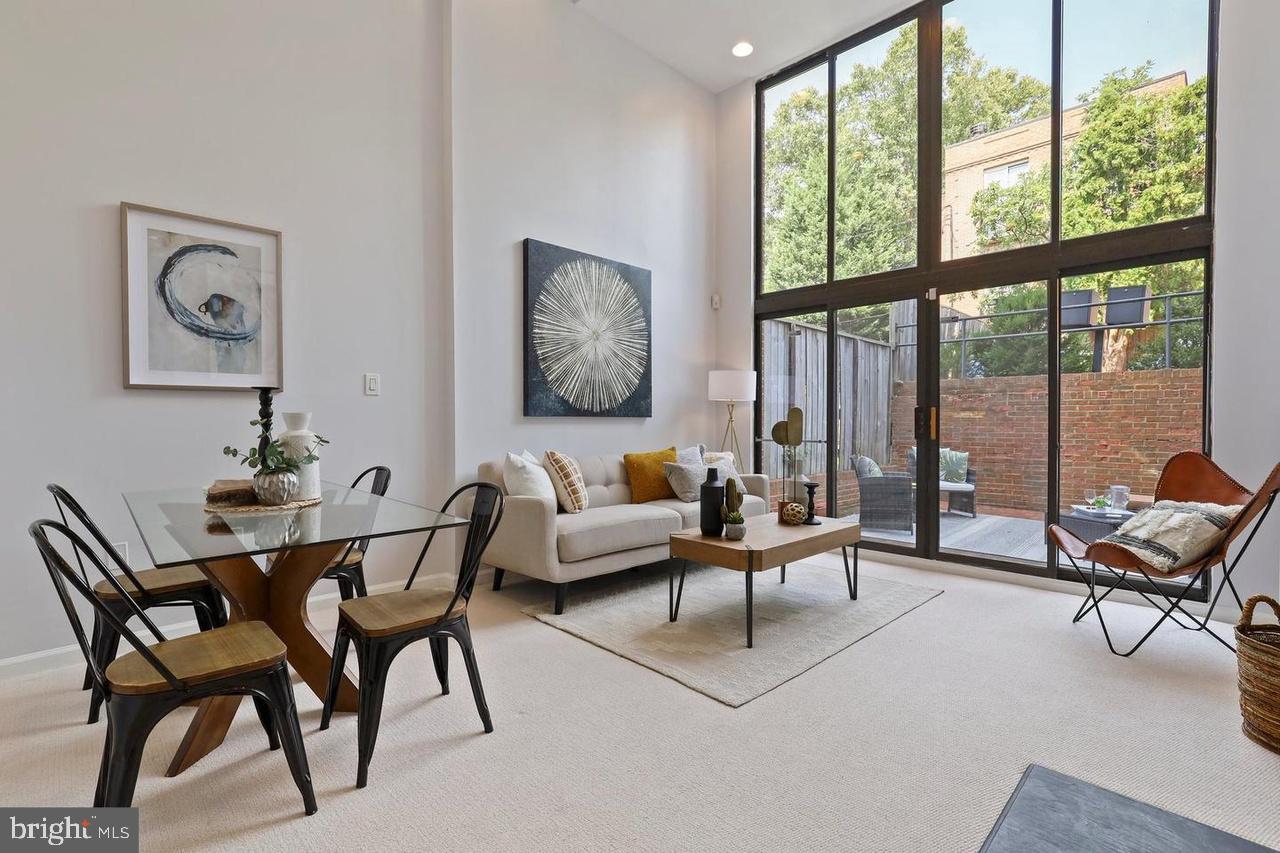 FOGGY BOTTOM - Residential