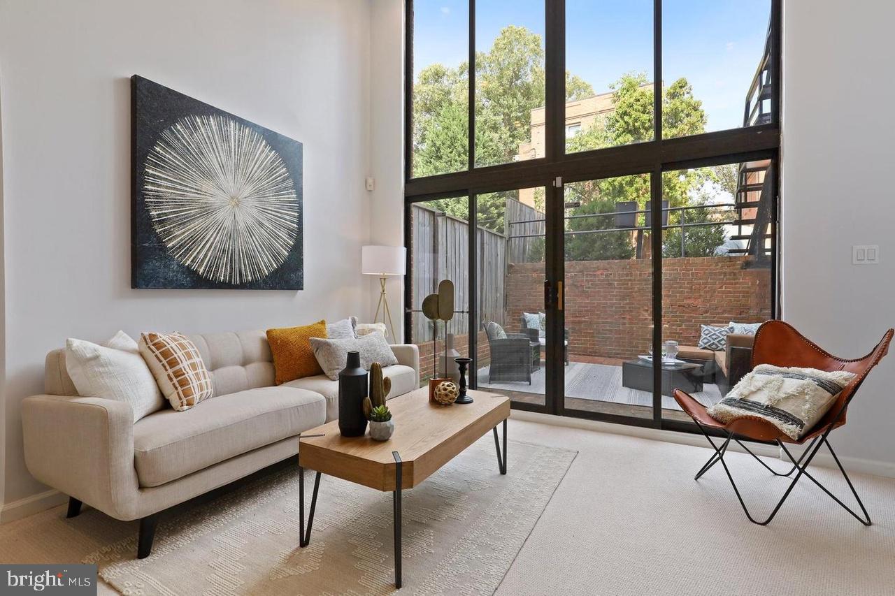 FOGGY BOTTOM - Residential