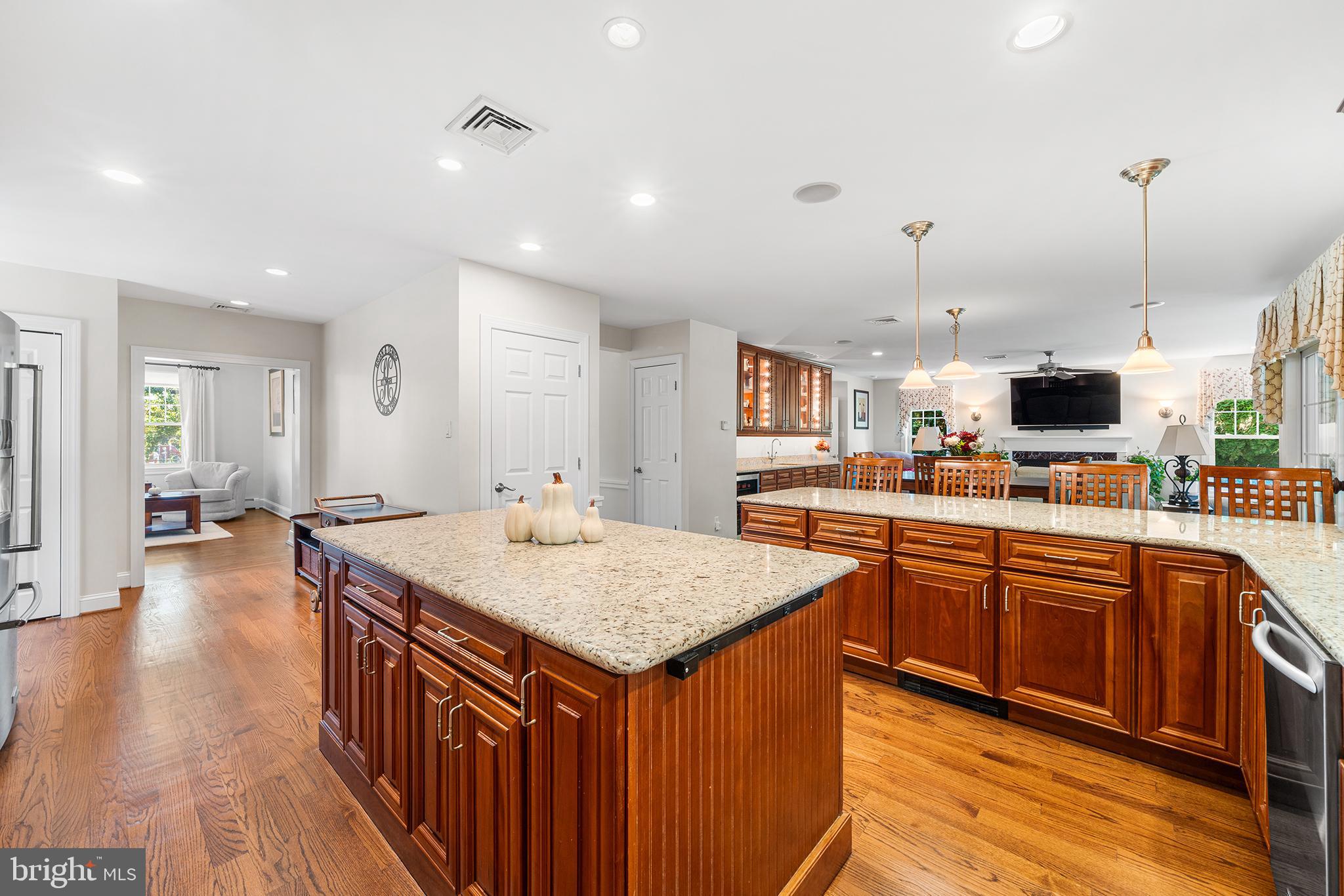 BROOKLINE - Residential
