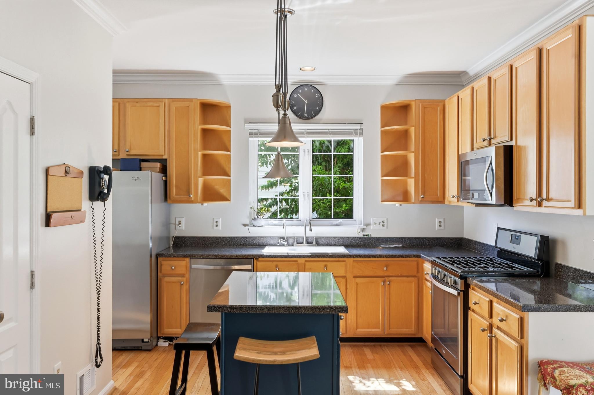 SOUTH RIDING - Residential