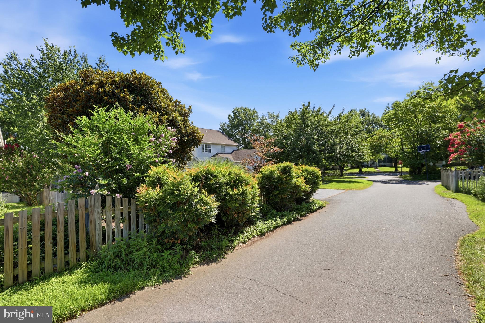 SOUTH RIDING - Residential