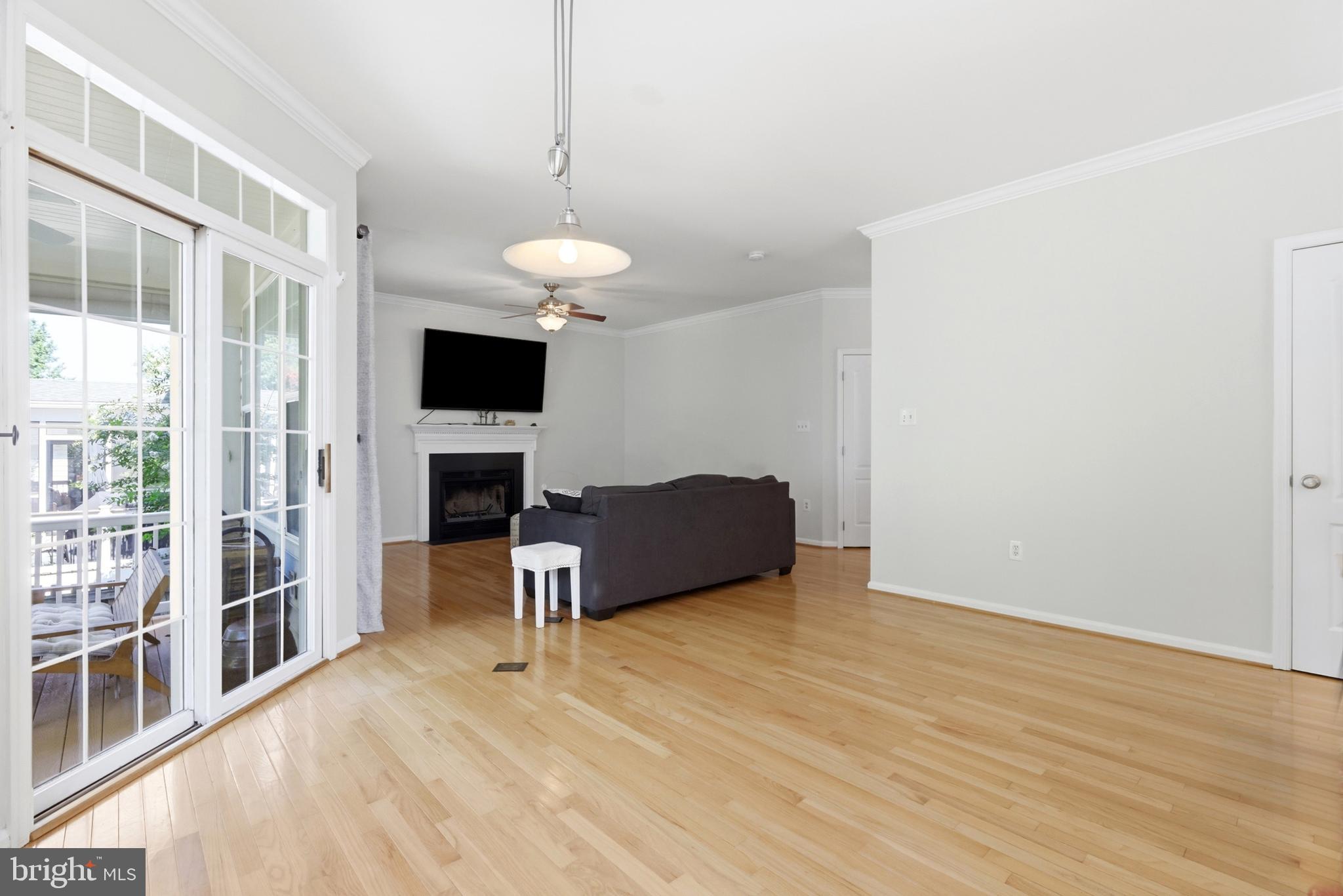 SOUTH RIDING - Residential