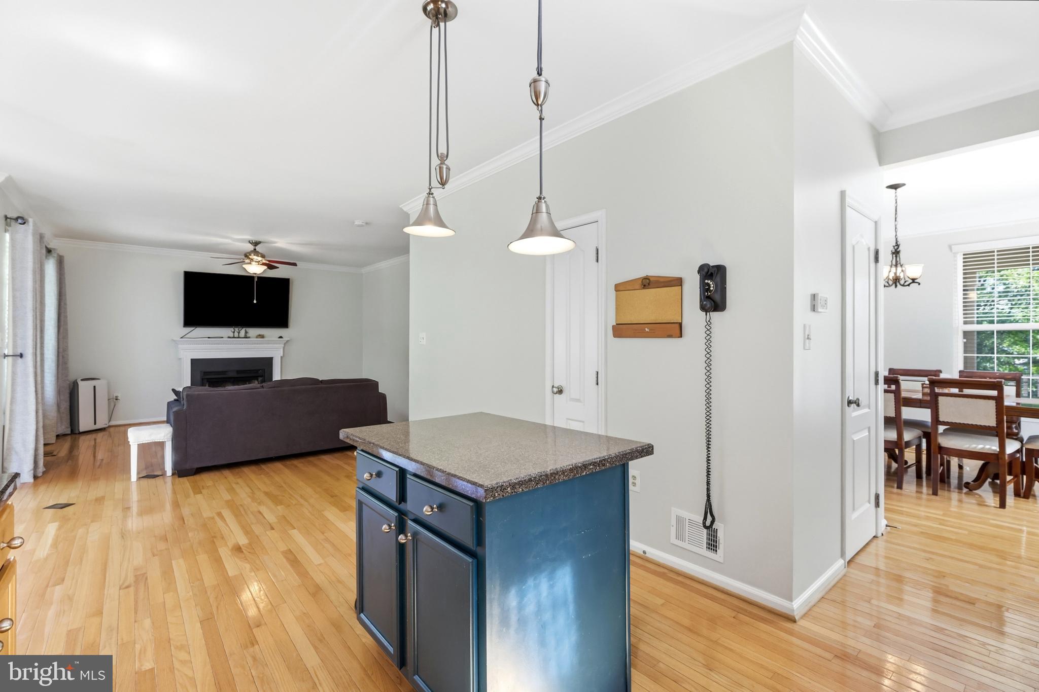 SOUTH RIDING - Residential