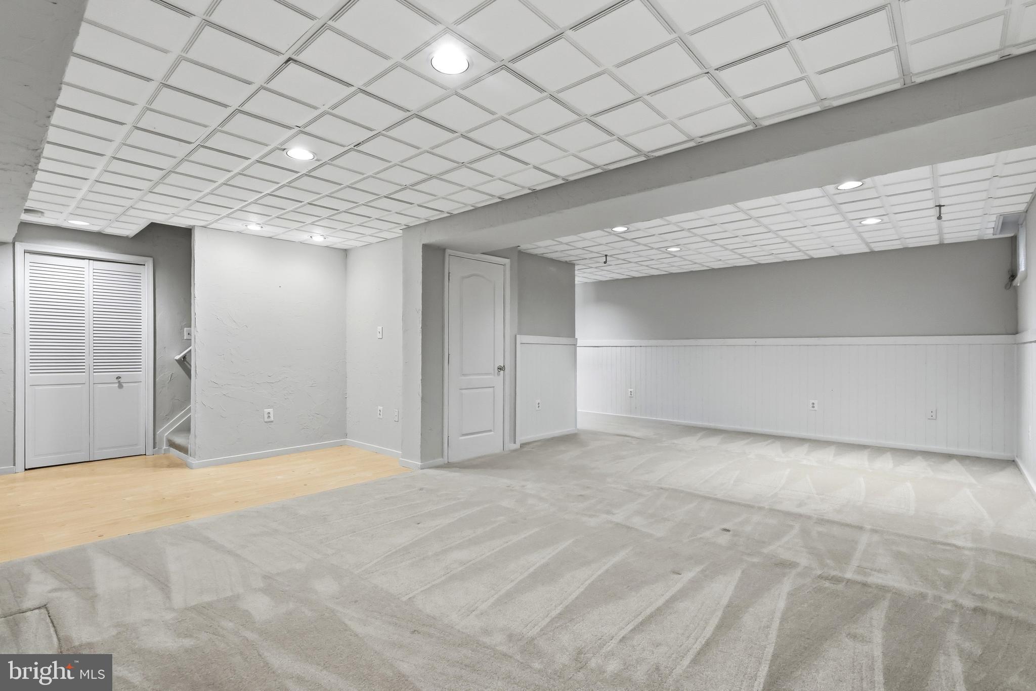 SOUTH RIDING - Residential