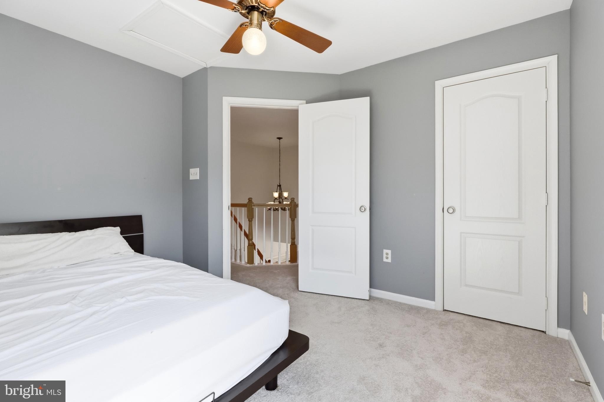 SOUTH RIDING - Residential