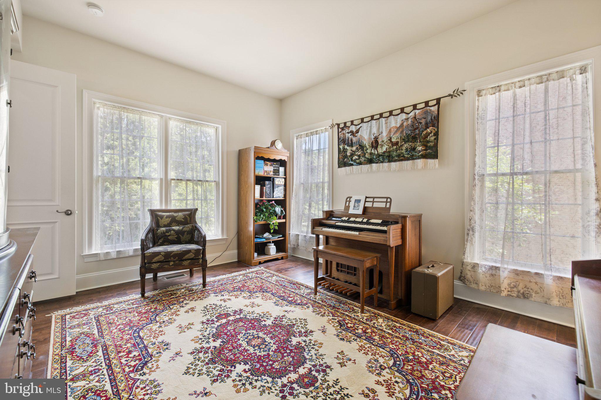 WOODBURN - Residential