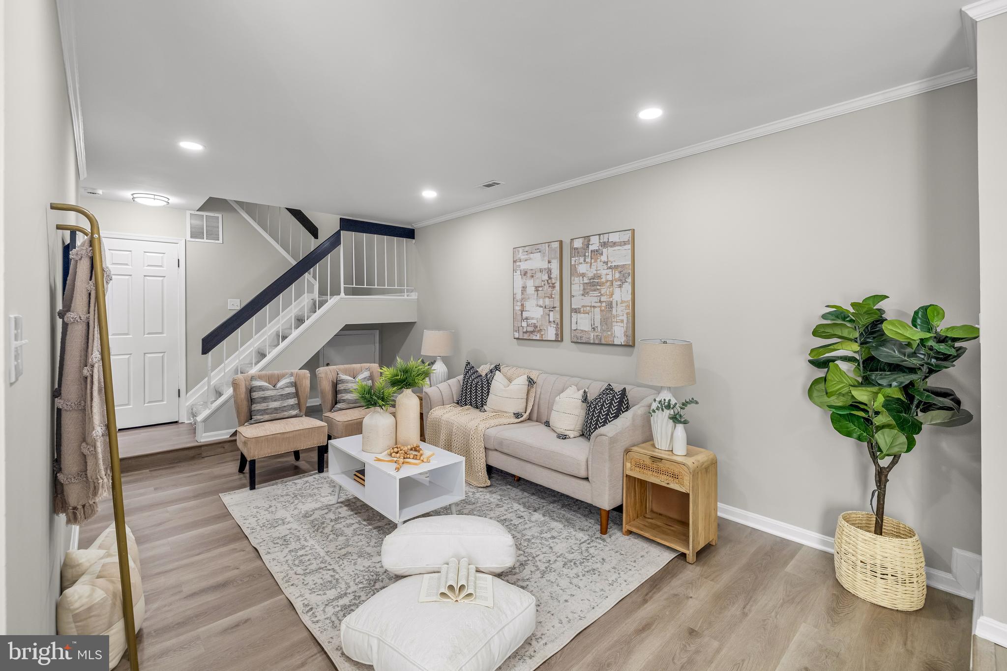 MAYFAIR - Residential