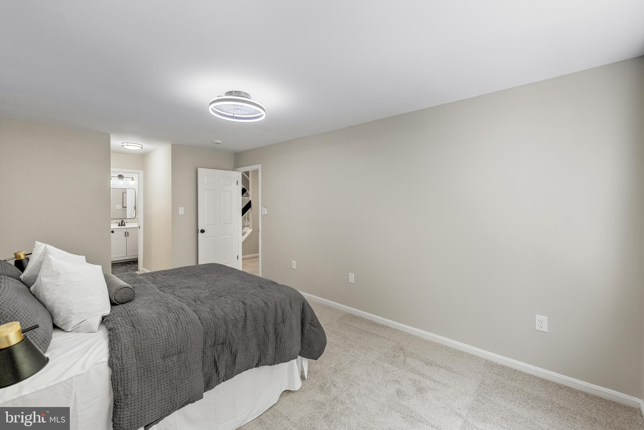 MAYFAIR - Residential
