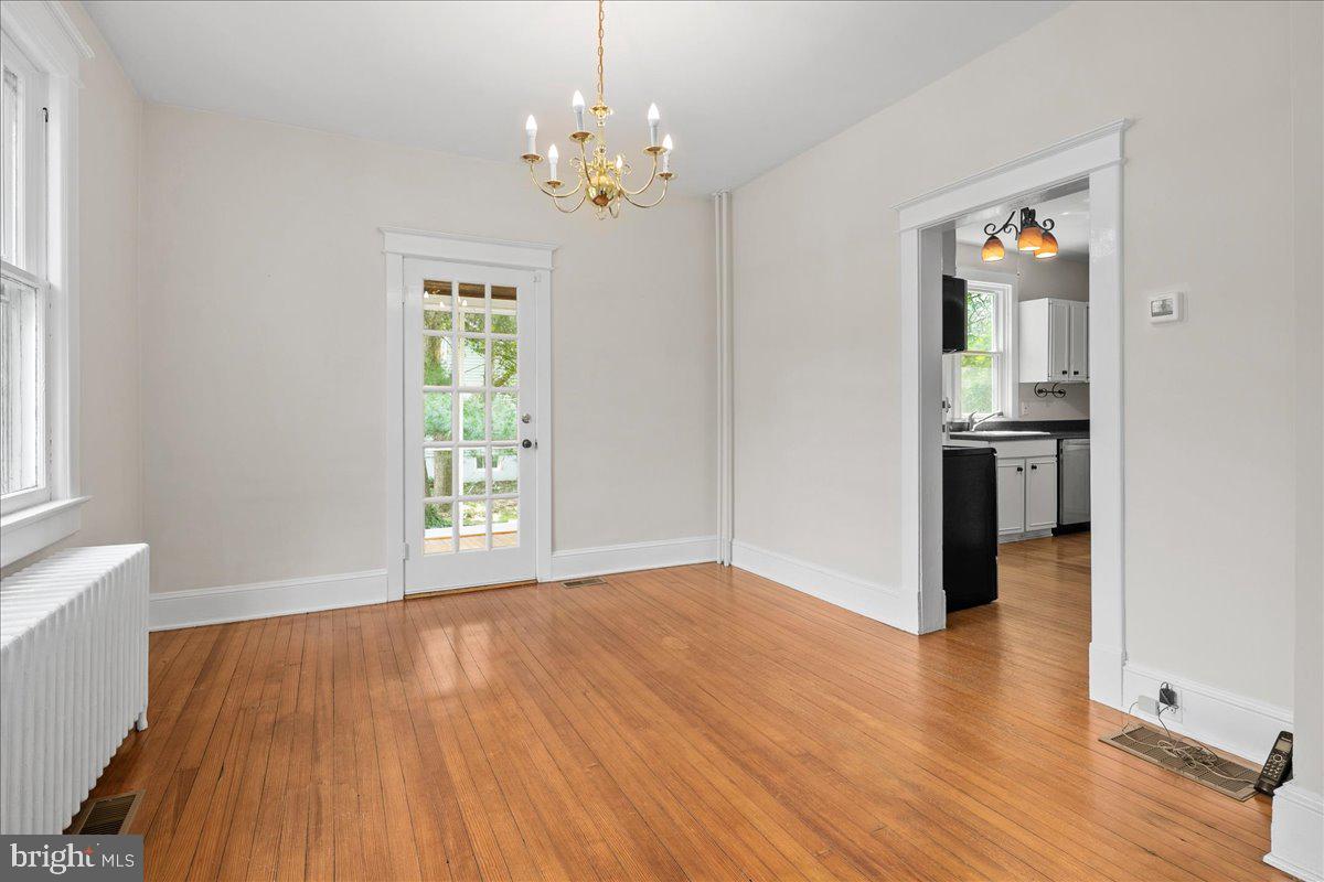 COLLEGE PARK - Residential
