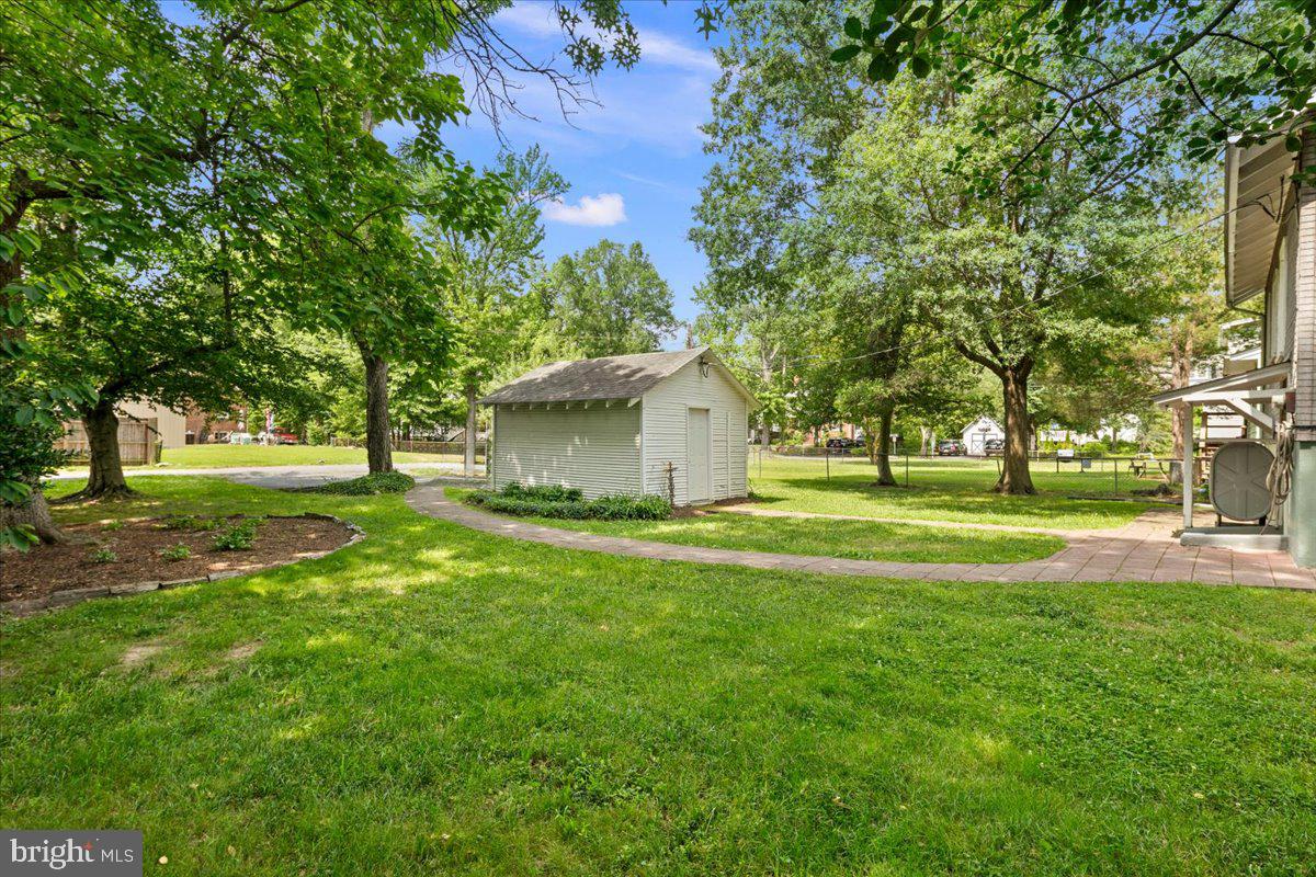 COLLEGE PARK - Residential