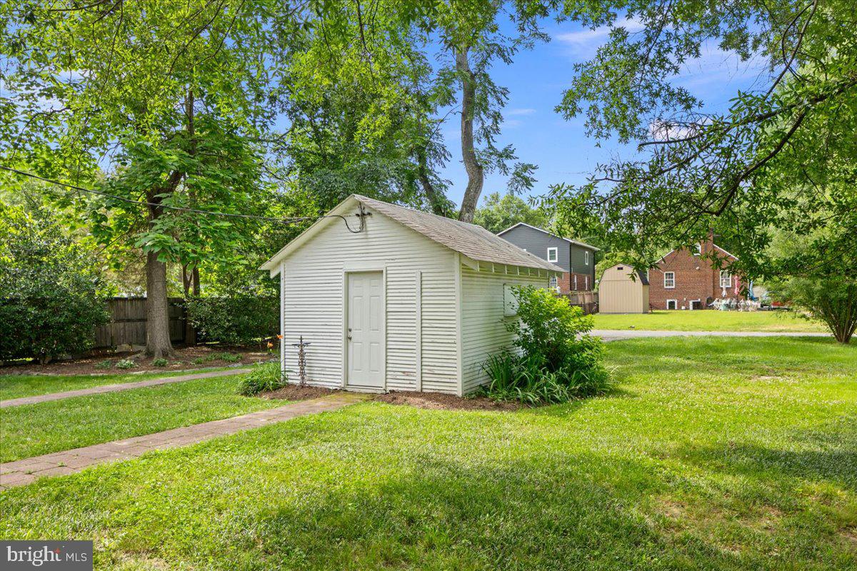 COLLEGE PARK - Residential
