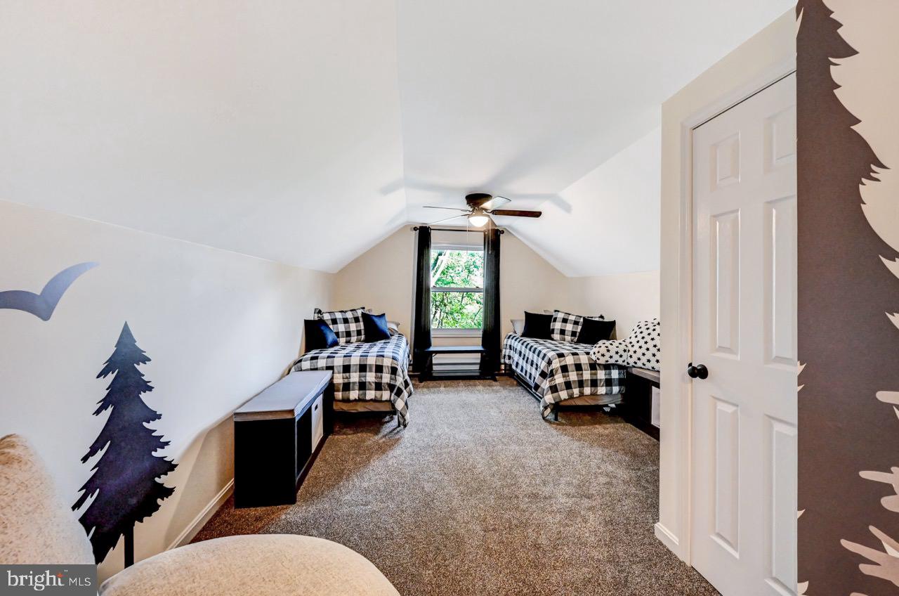 INDIAN MOUNTAIN LAKES - Residential