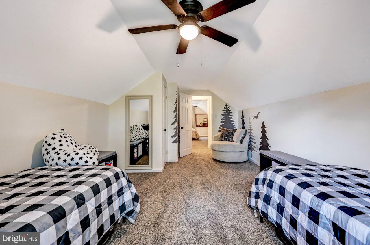 INDIAN MOUNTAIN LAKES - Residential
