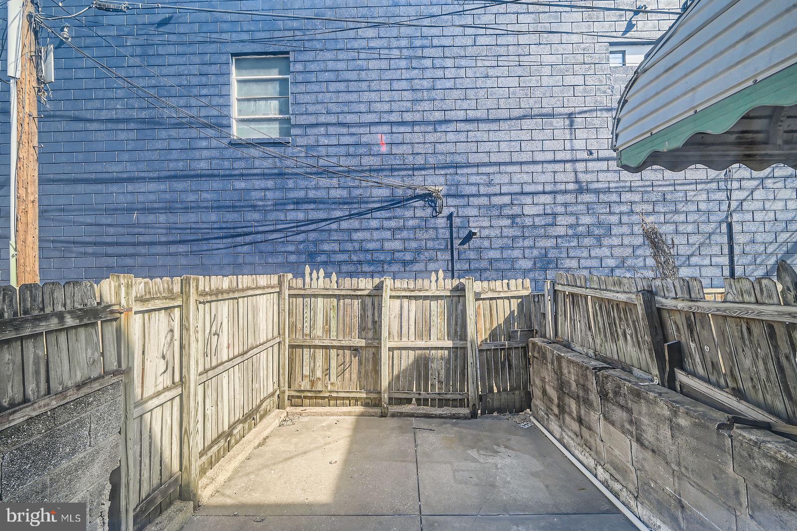 HIGHLANDTOWN - Residential