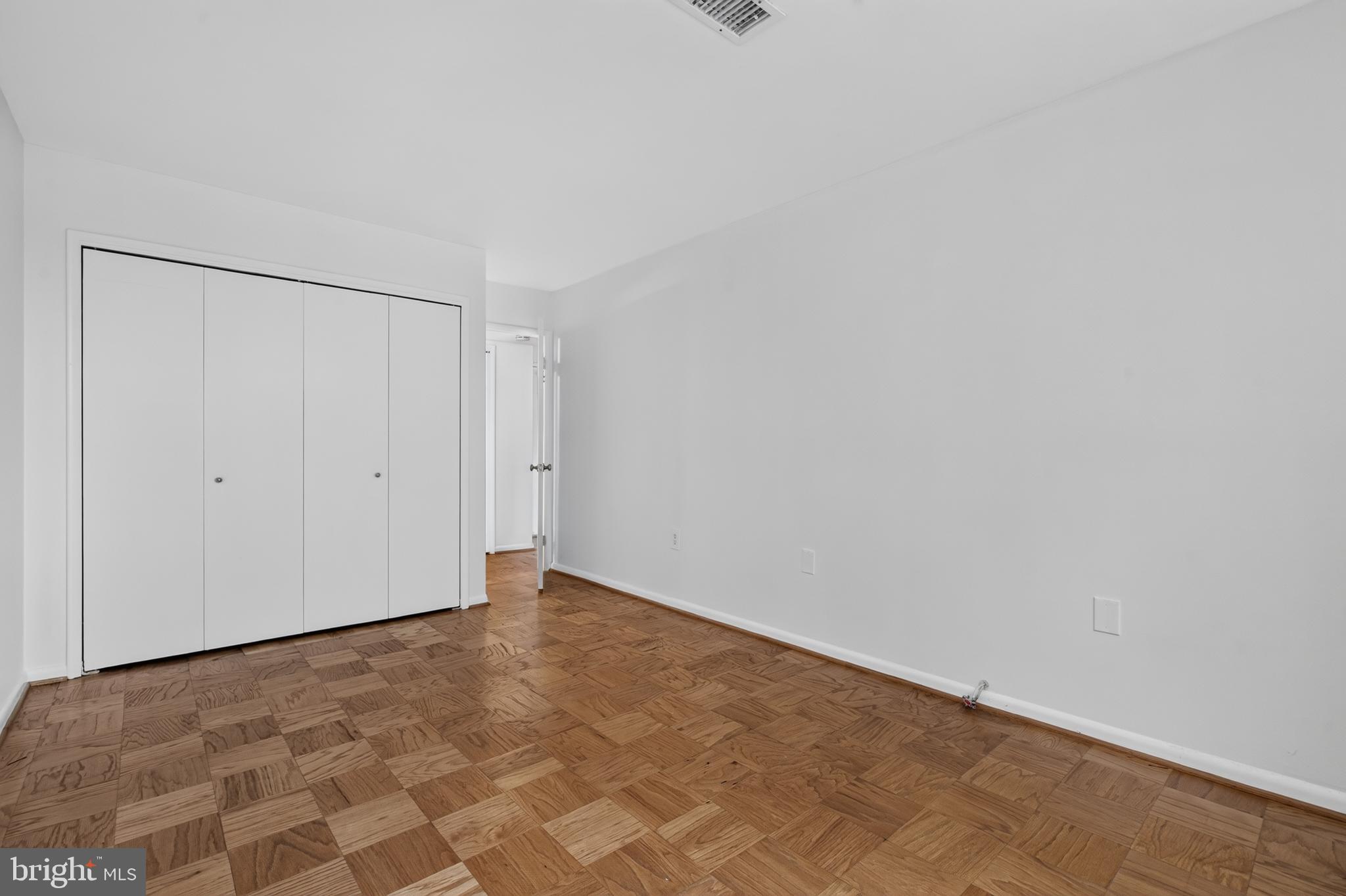 IVYMOUNT COURT - Residential