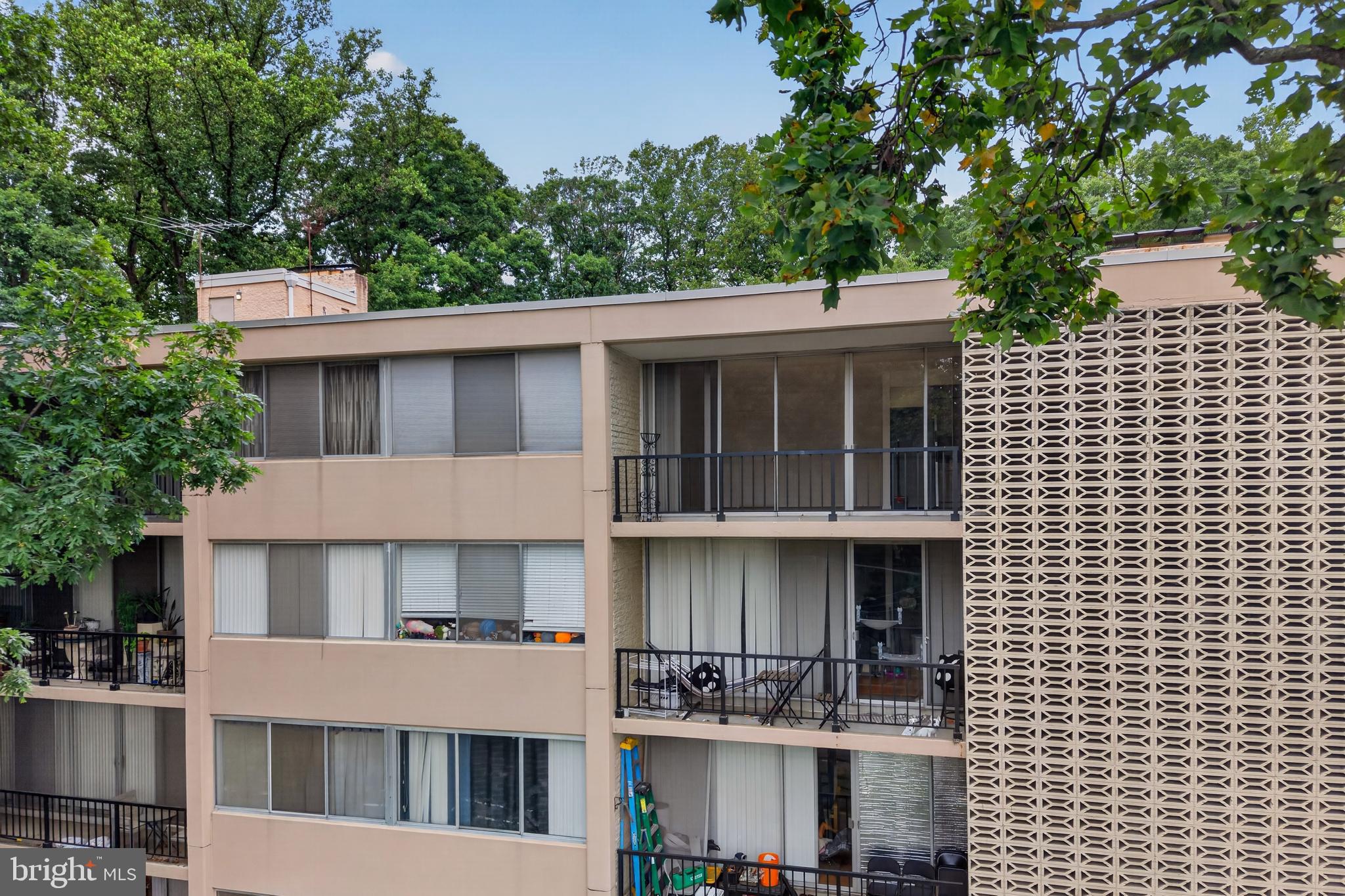 IVYMOUNT COURT - Residential