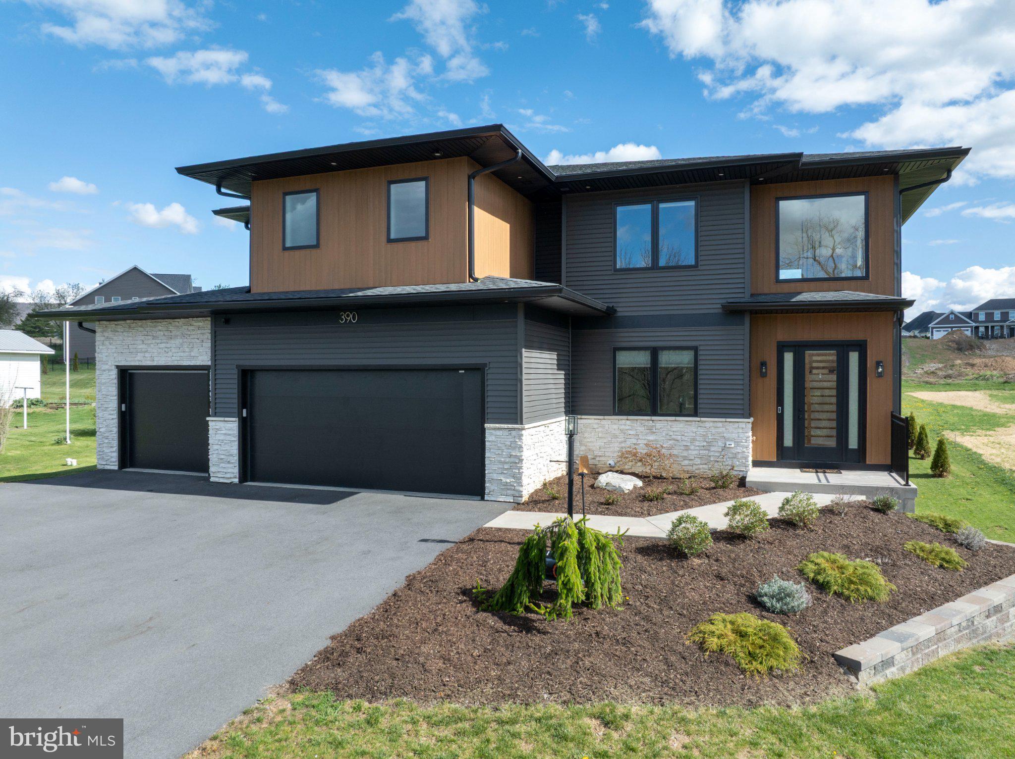 STEARNS CROSSING - Residential