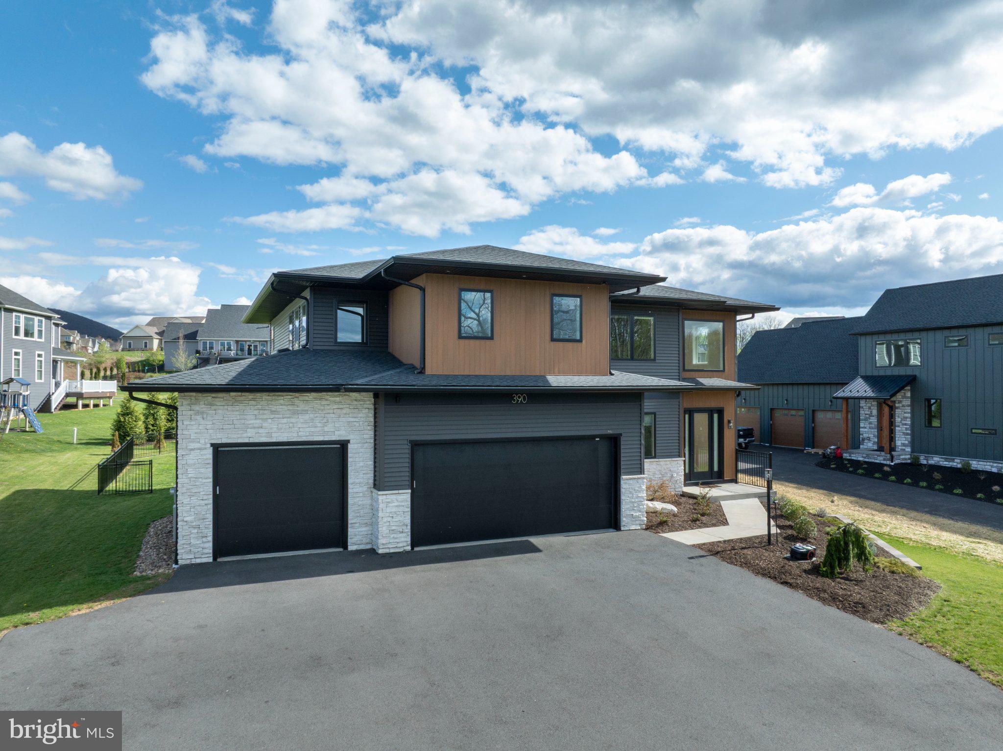 STEARNS CROSSING - Residential