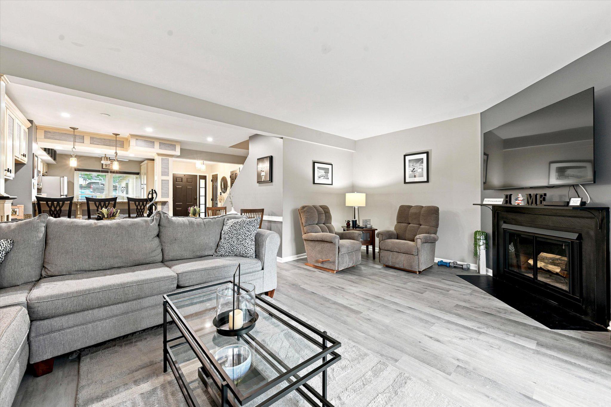 PENNELL PL - Residential