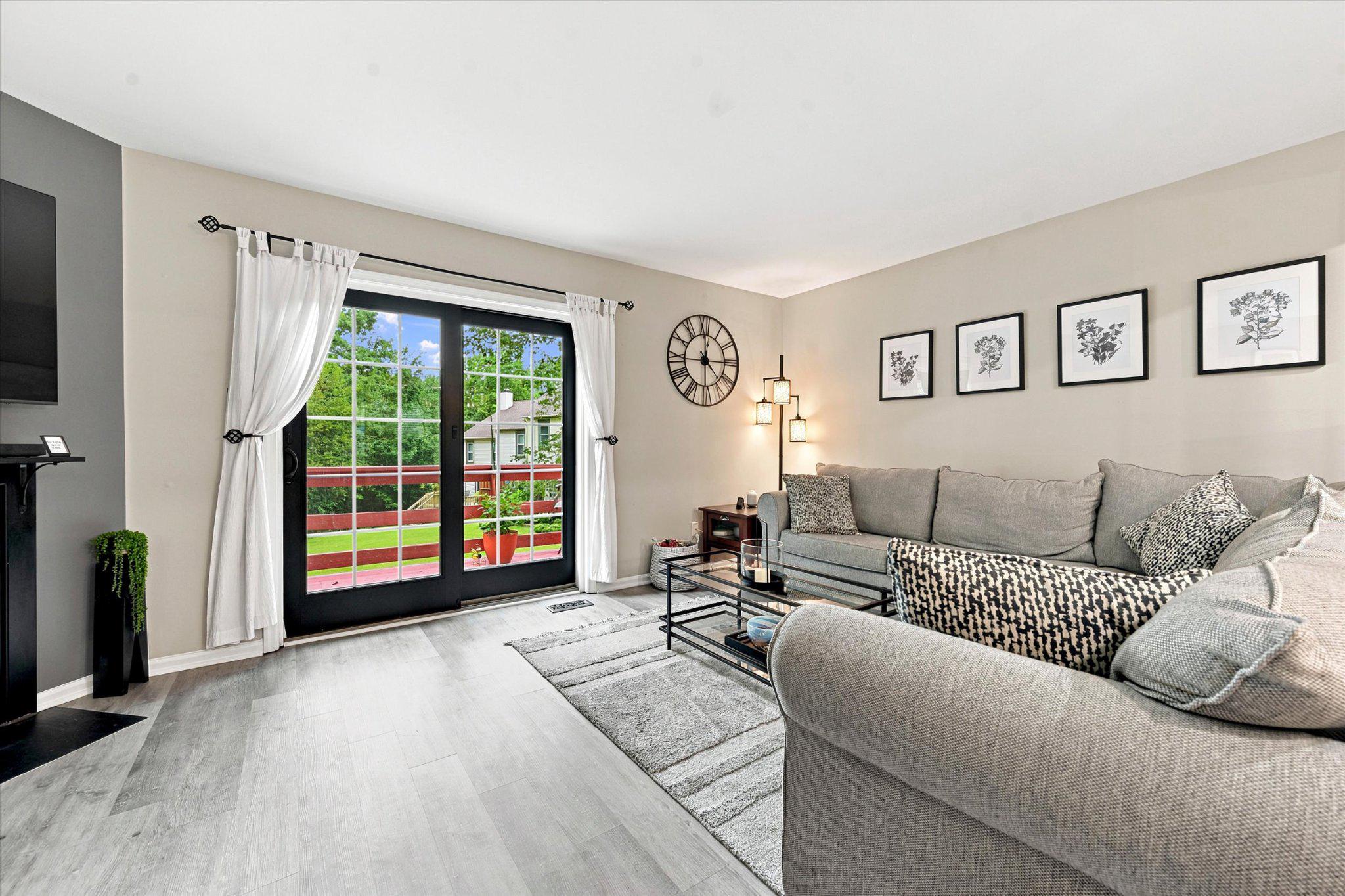 PENNELL PL - Residential