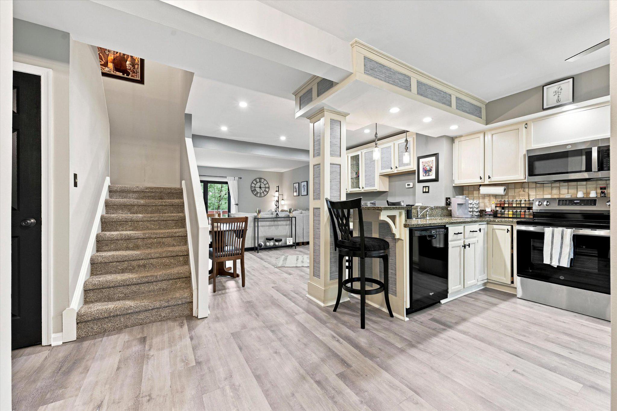 PENNELL PL - Residential