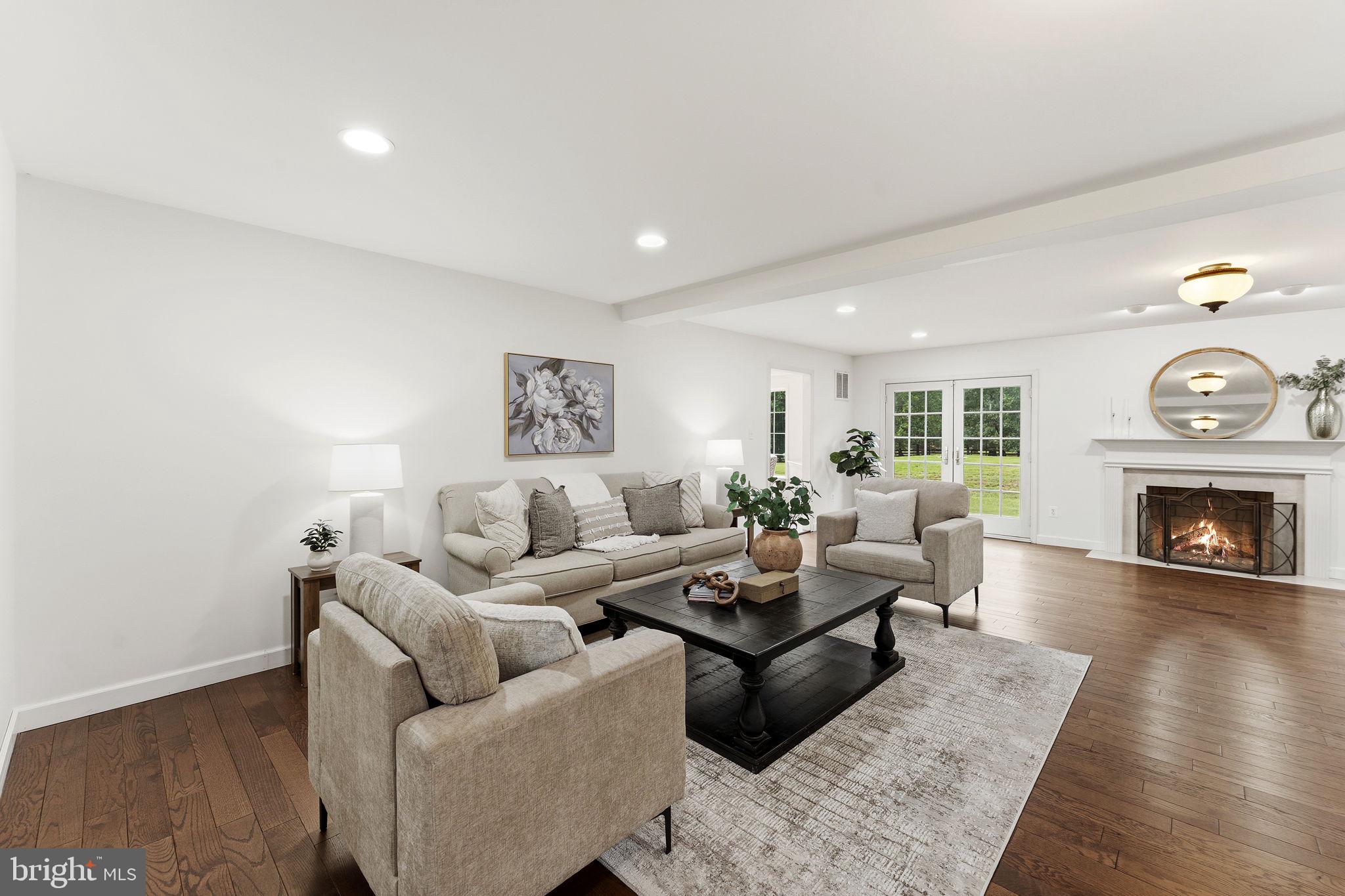 LAWNVALE ESTATES - Residential