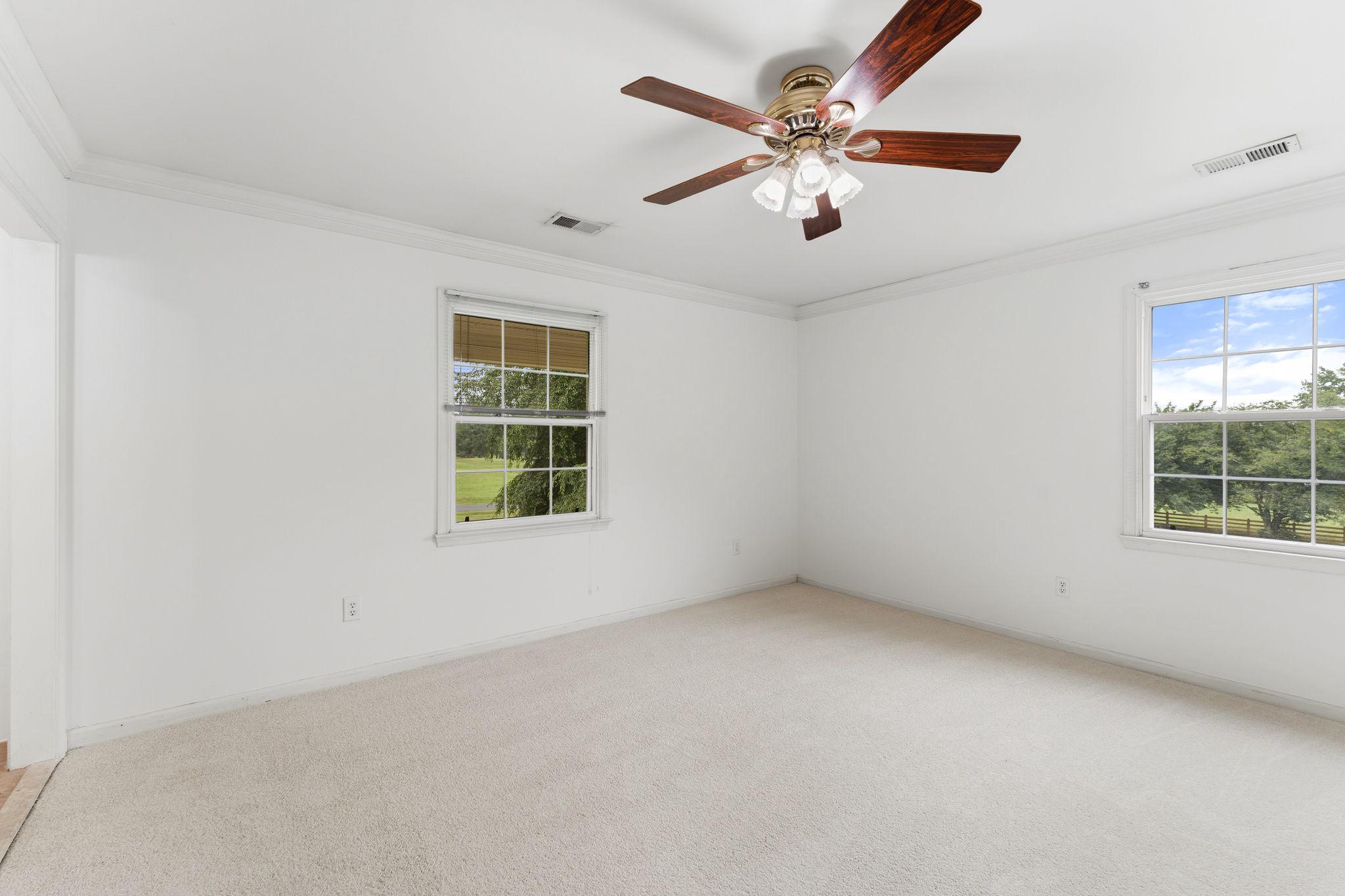 LAWNVALE ESTATES - Residential