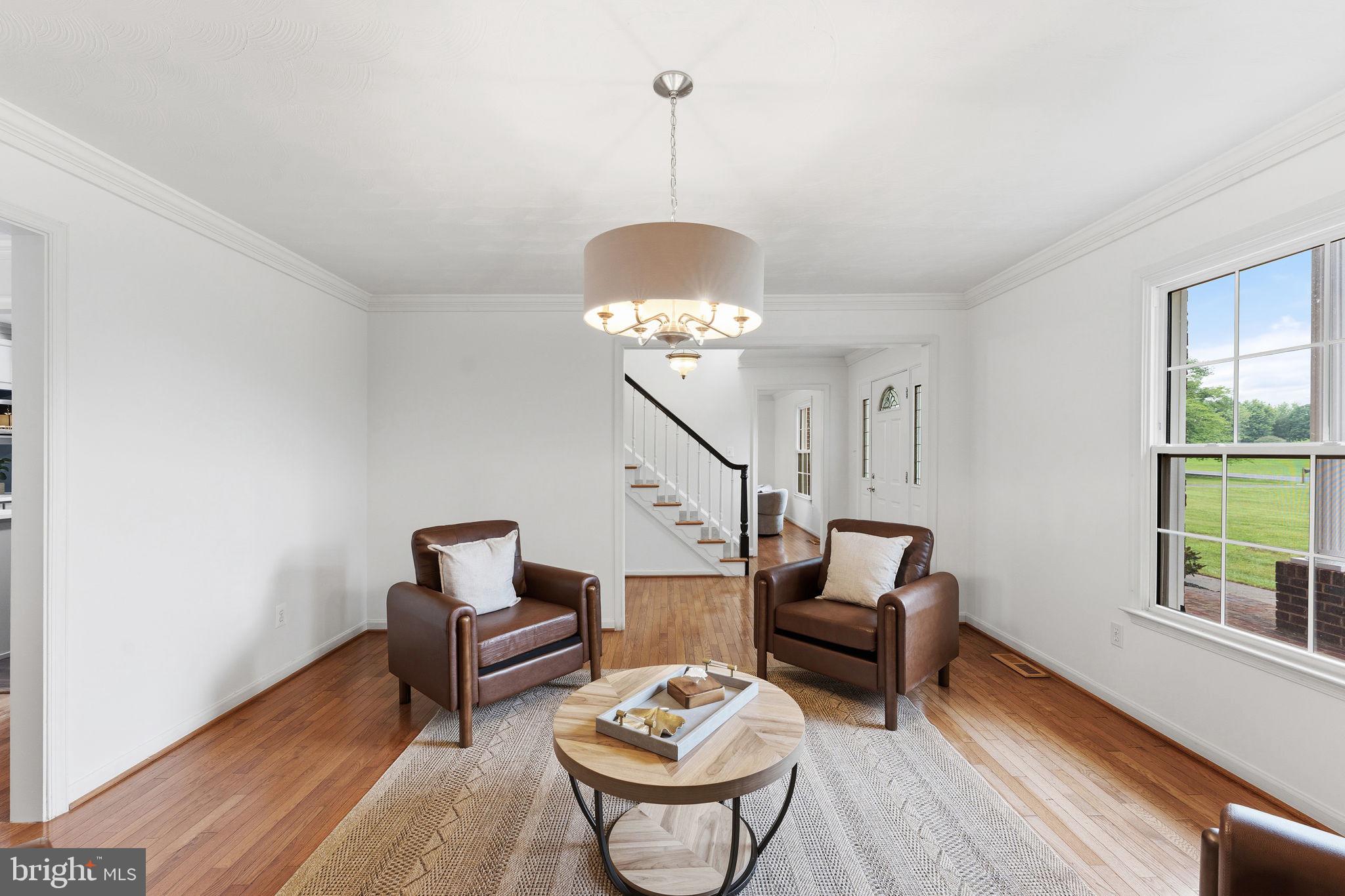 LAWNVALE ESTATES - Residential