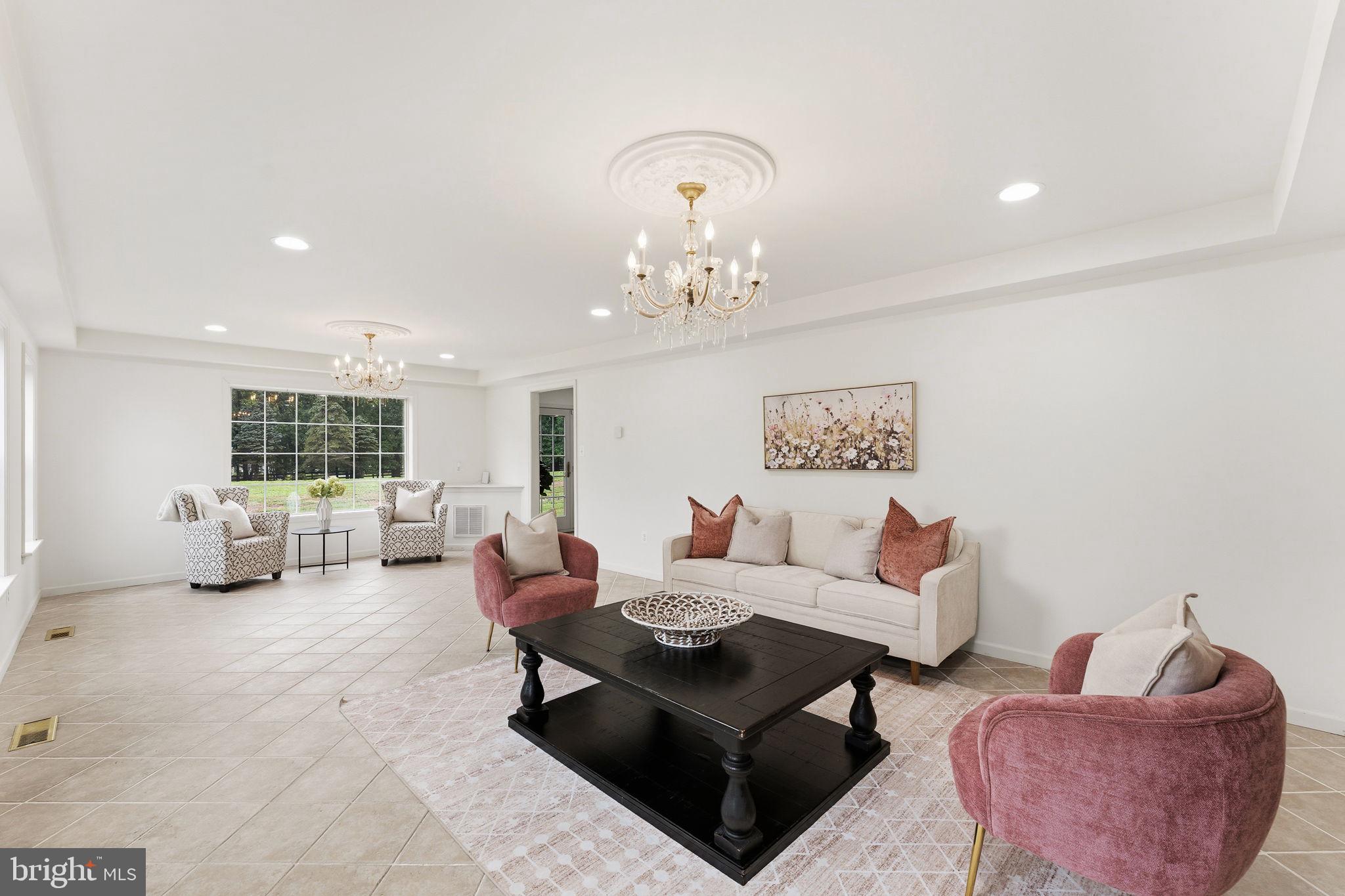 LAWNVALE ESTATES - Residential