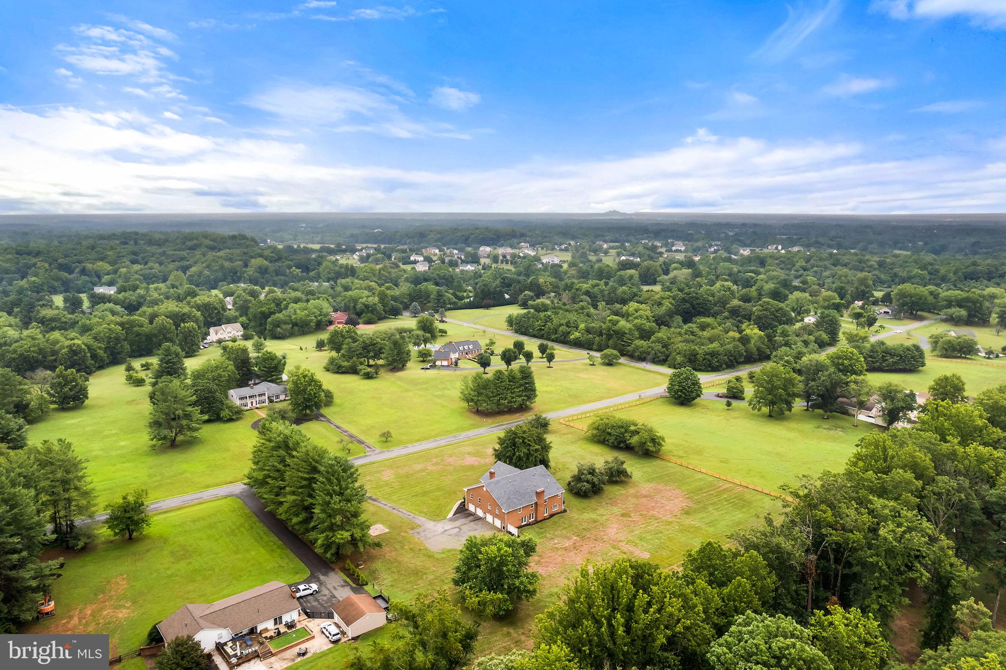 LAWNVALE ESTATES - Residential