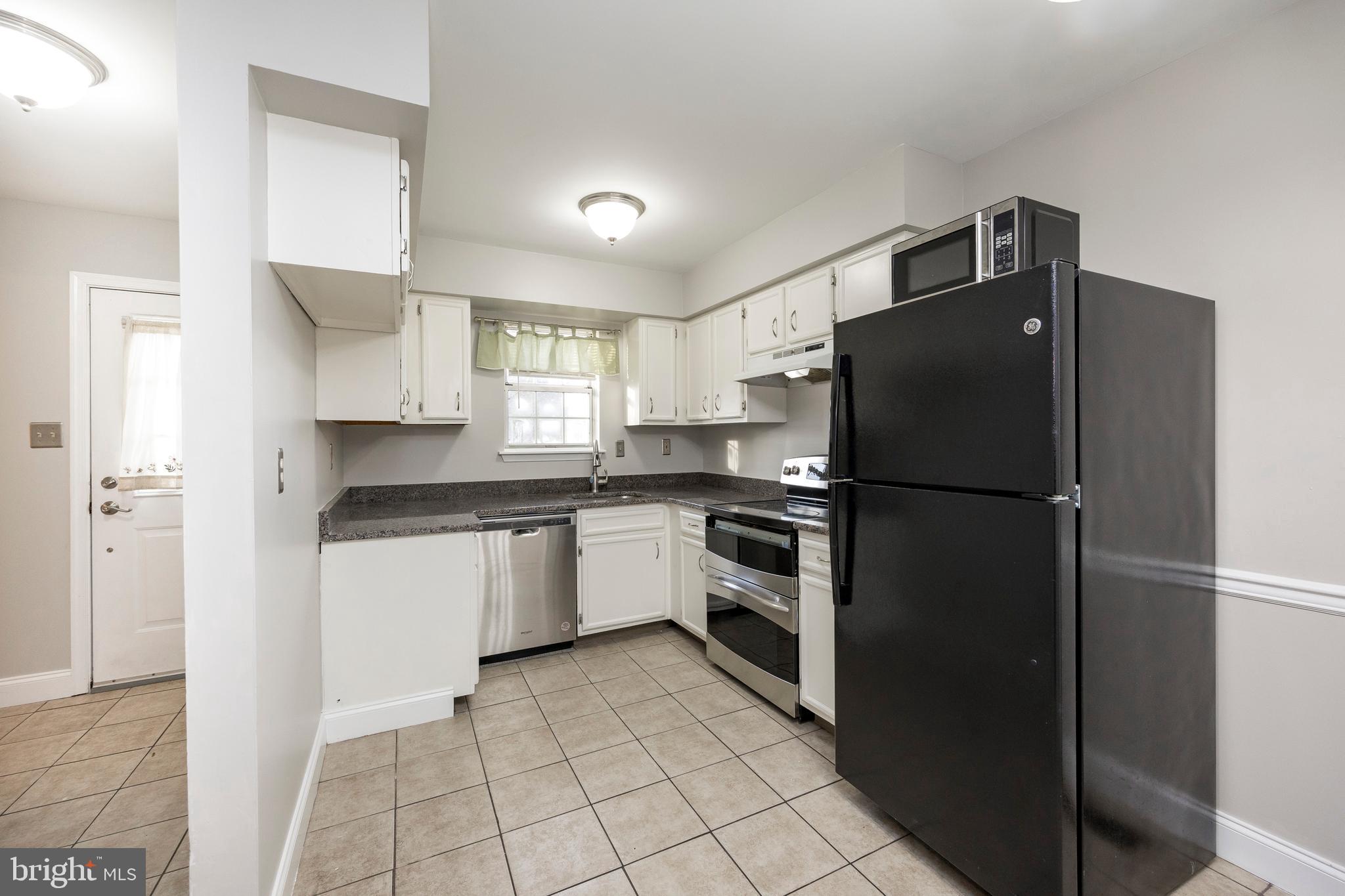 BEAVER RUN KNOLL - Residential Lease