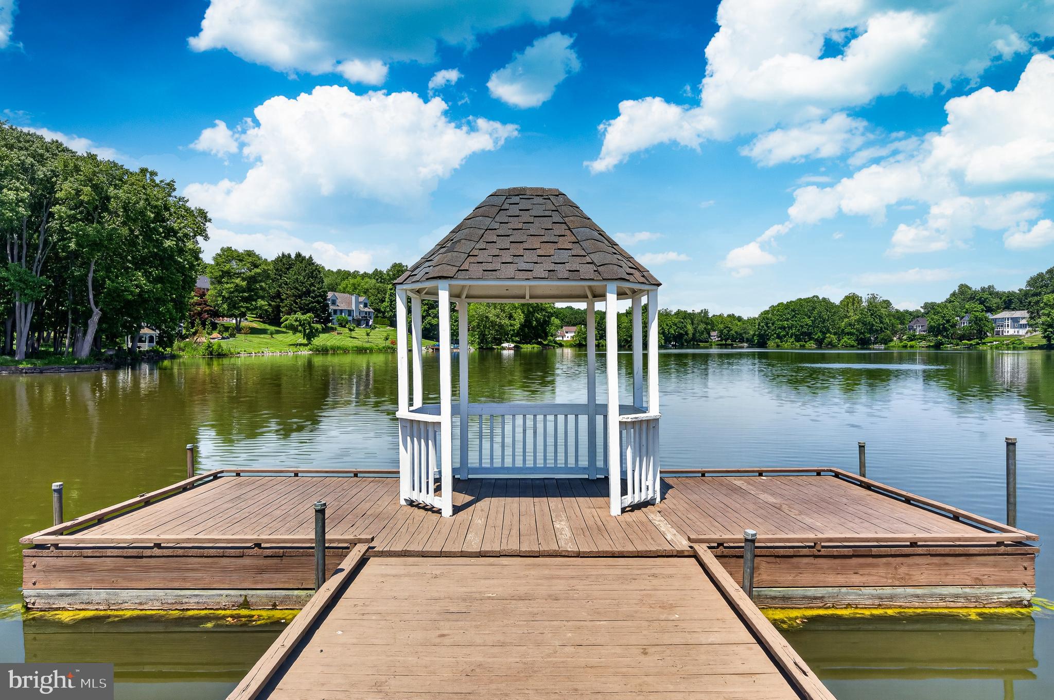 SOMERSET LAKE - Residential