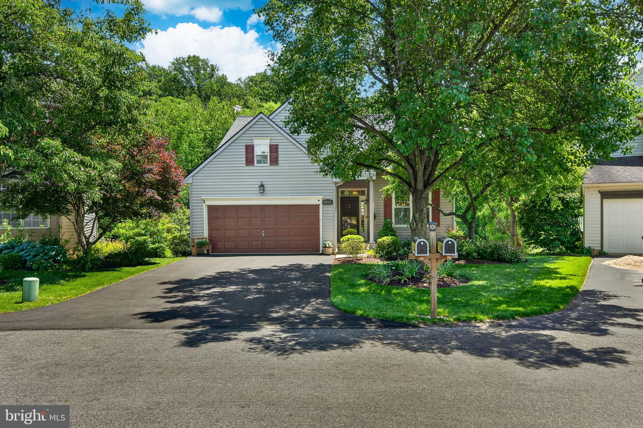 SOMERSET LAKE - Residential