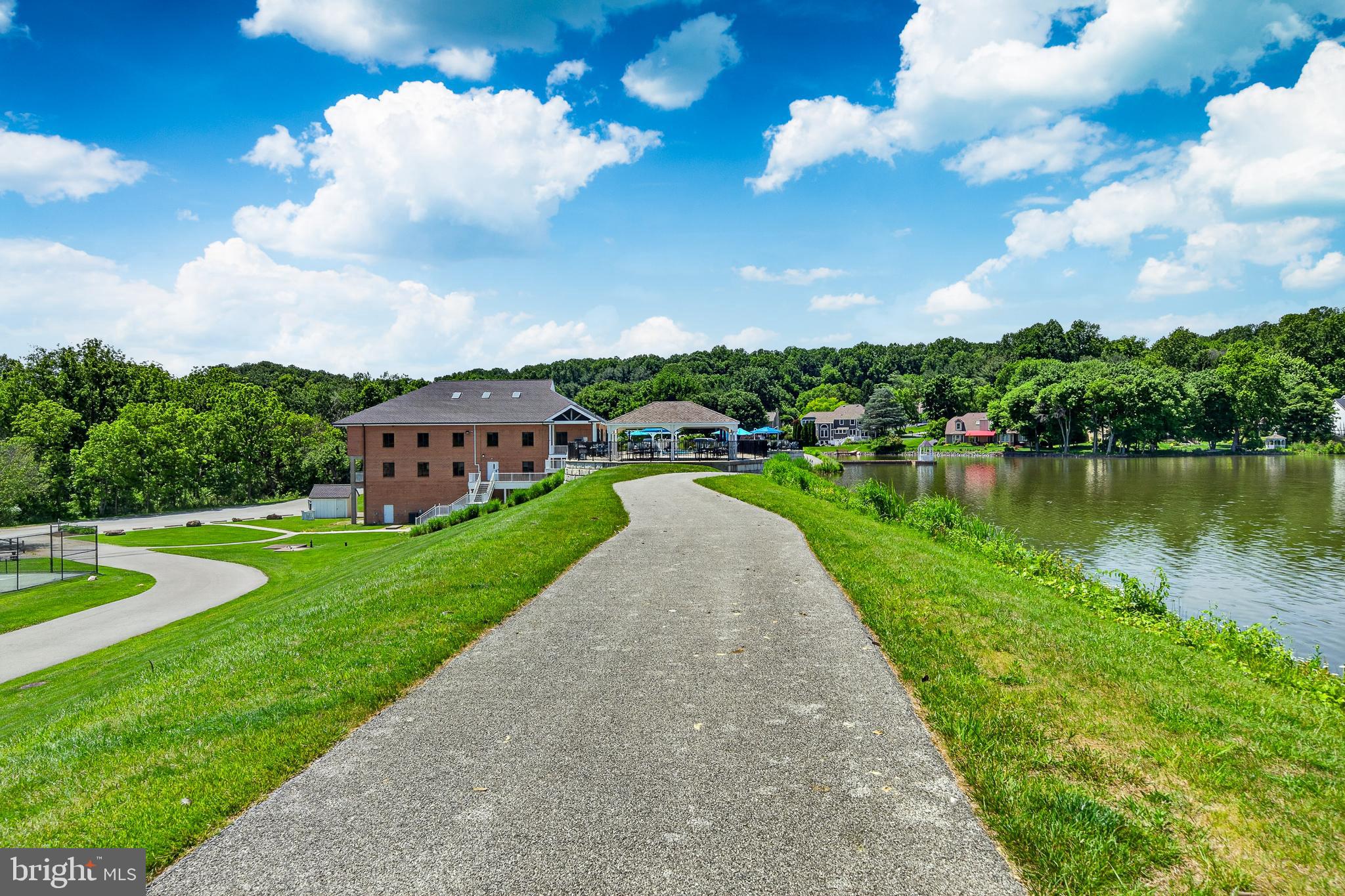 SOMERSET LAKE - Residential