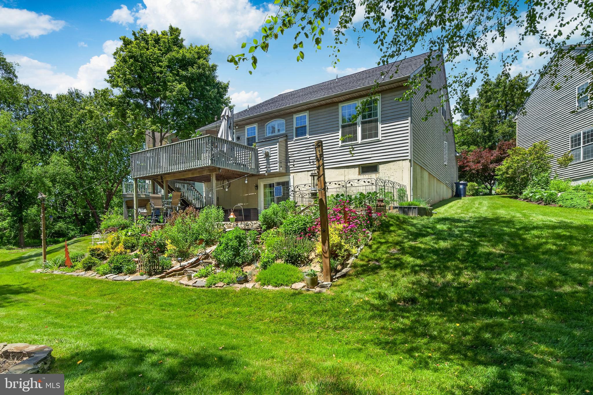 SOMERSET LAKE - Residential