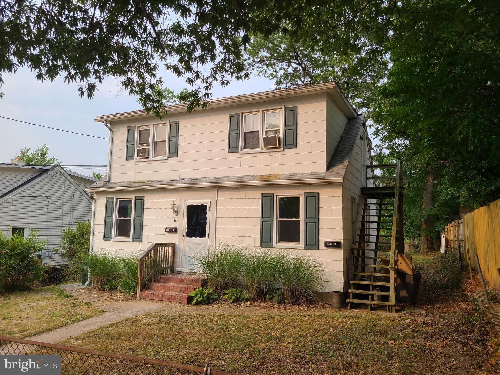 licensed 2 unit  multi unit.   close to Lt rail and easy access to Bwi .   Both units have been rehabbed in the past 2  yr.  The lower unit is 2 br 1 ba featuring a  living room, dining room and kitchen.   upper unit is 2 br 1 ba   featuring a living room and kitchen.  

 $3150 mo  income  1 lease is   month to month the other   is 1yr until 9/26.     This is part of a 1031  exchange.     Exchange prop has been  designated.

all permits and licenses are up to date