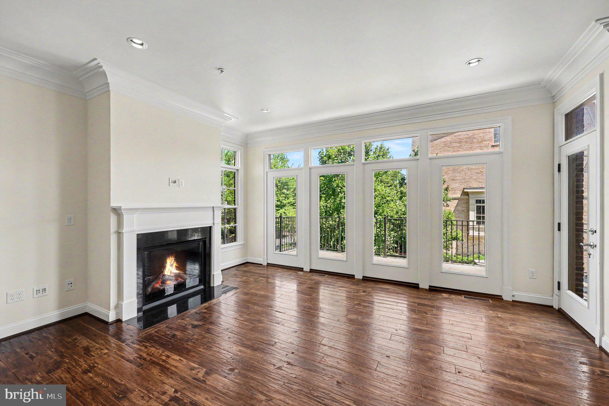 SYMPHONY PARK - Residential