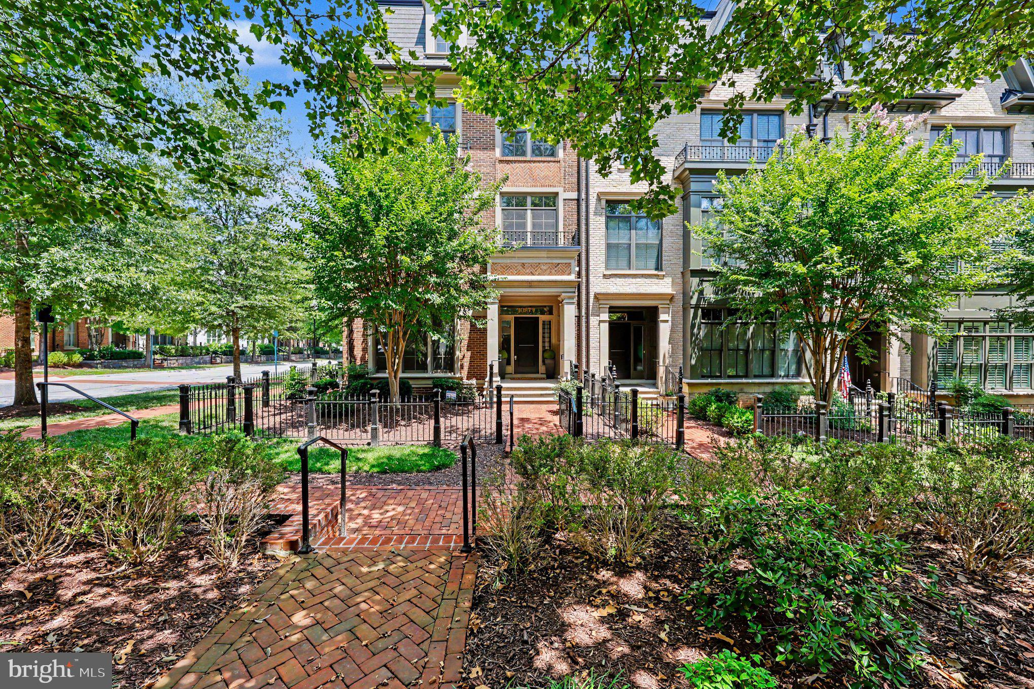 SYMPHONY PARK - Residential