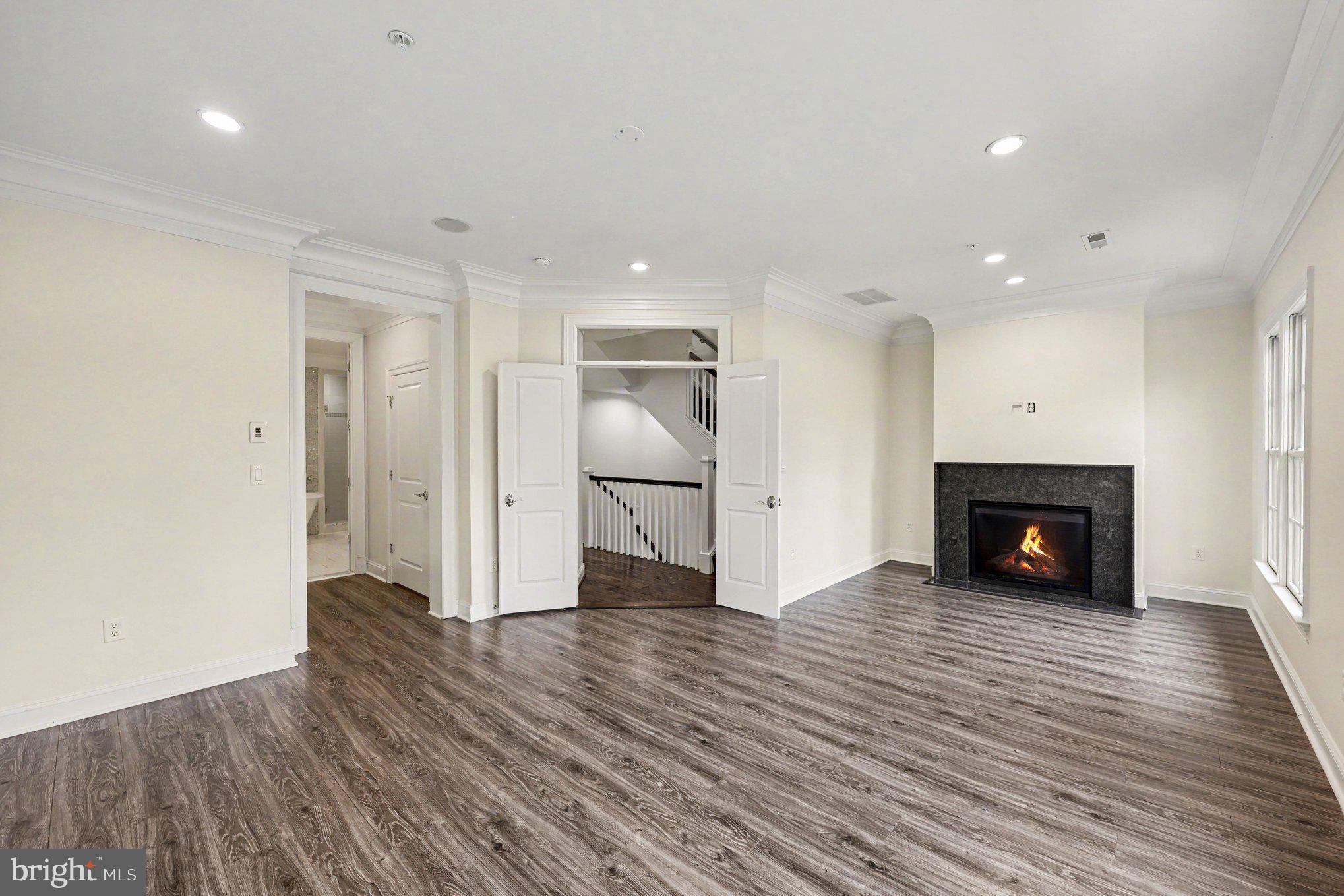 SYMPHONY PARK - Residential