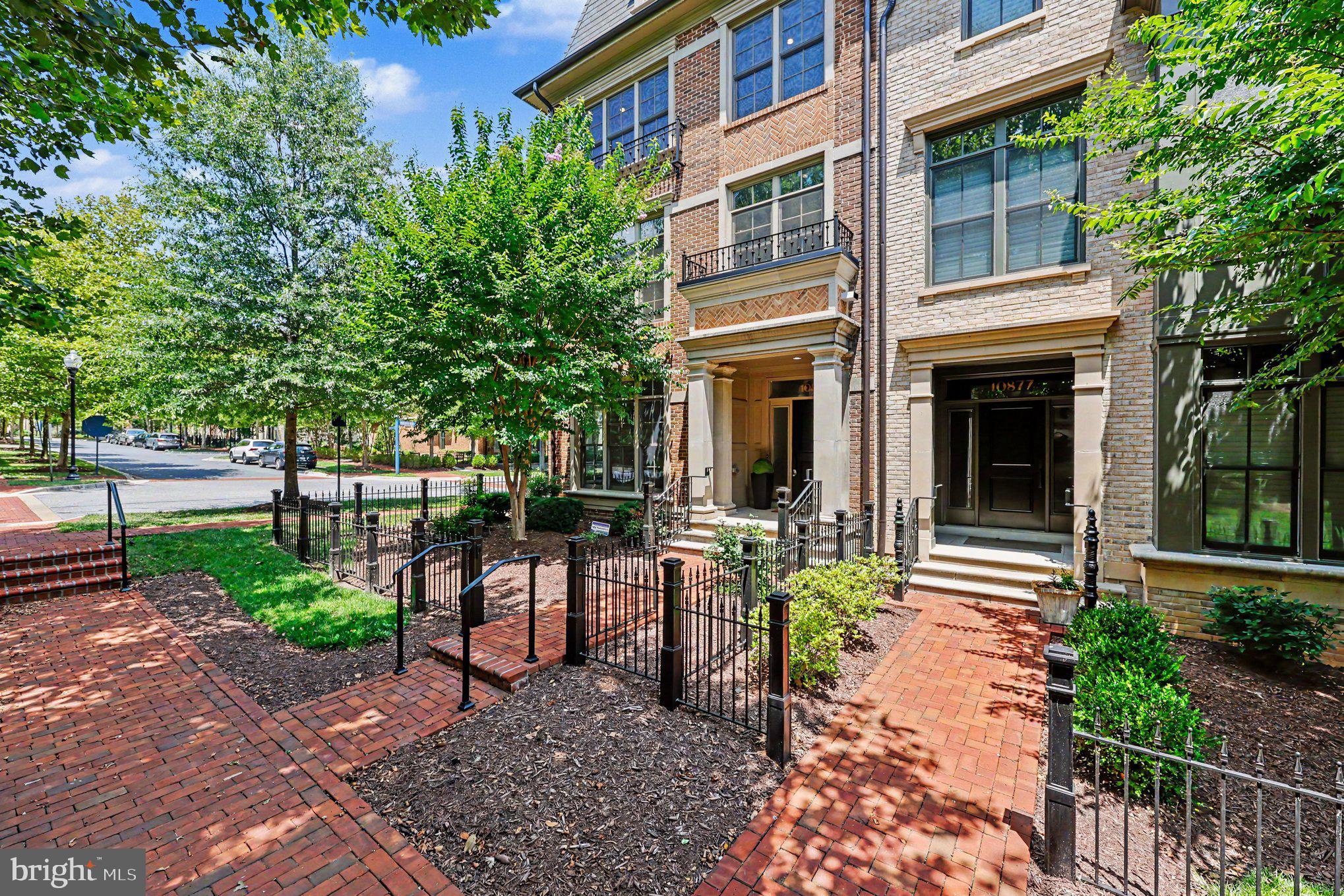 SYMPHONY PARK - Residential